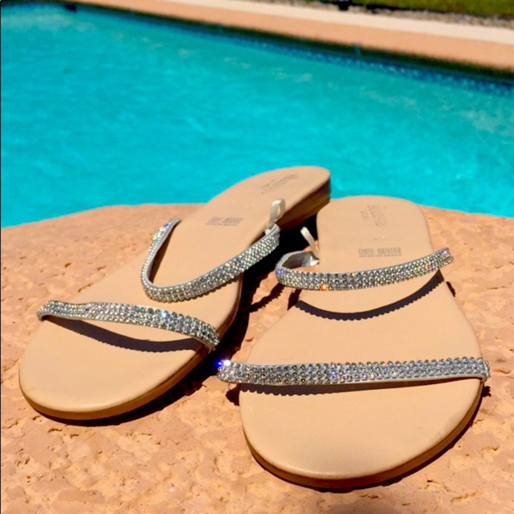 Sandals slip on diamond